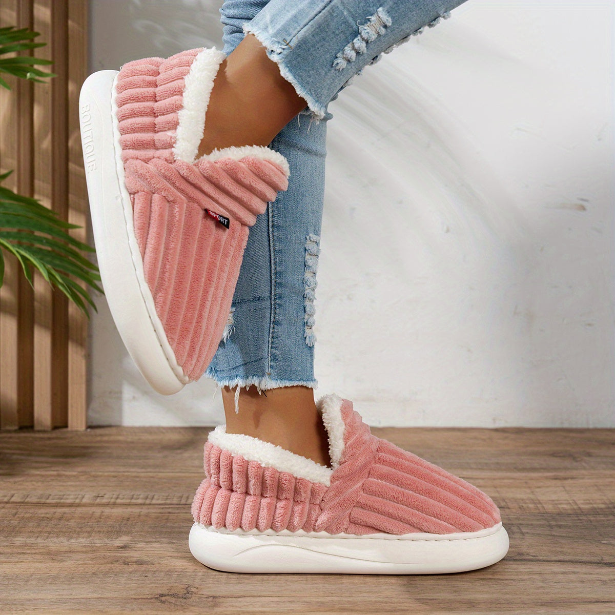 Lync Sunday Slippers