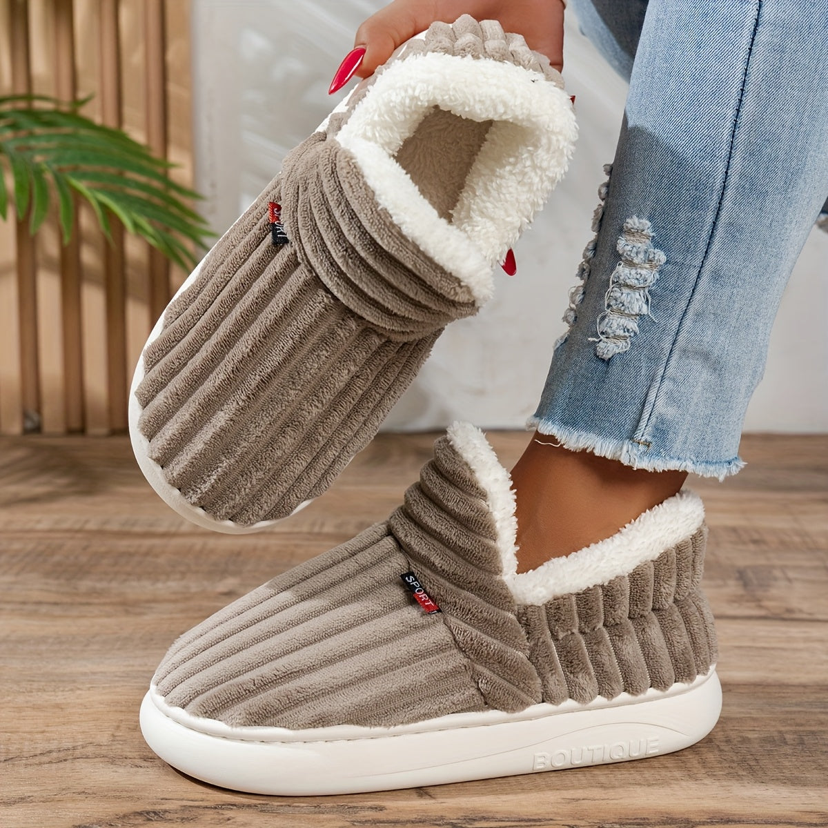Lync Sunday Slippers
