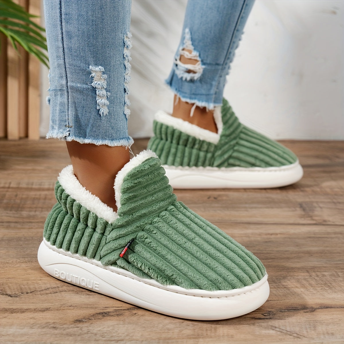 Lync Sunday Slippers