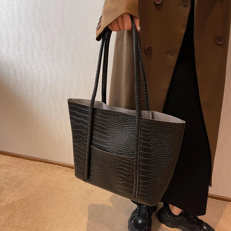 Christina™ | Refined Shoulder Bag