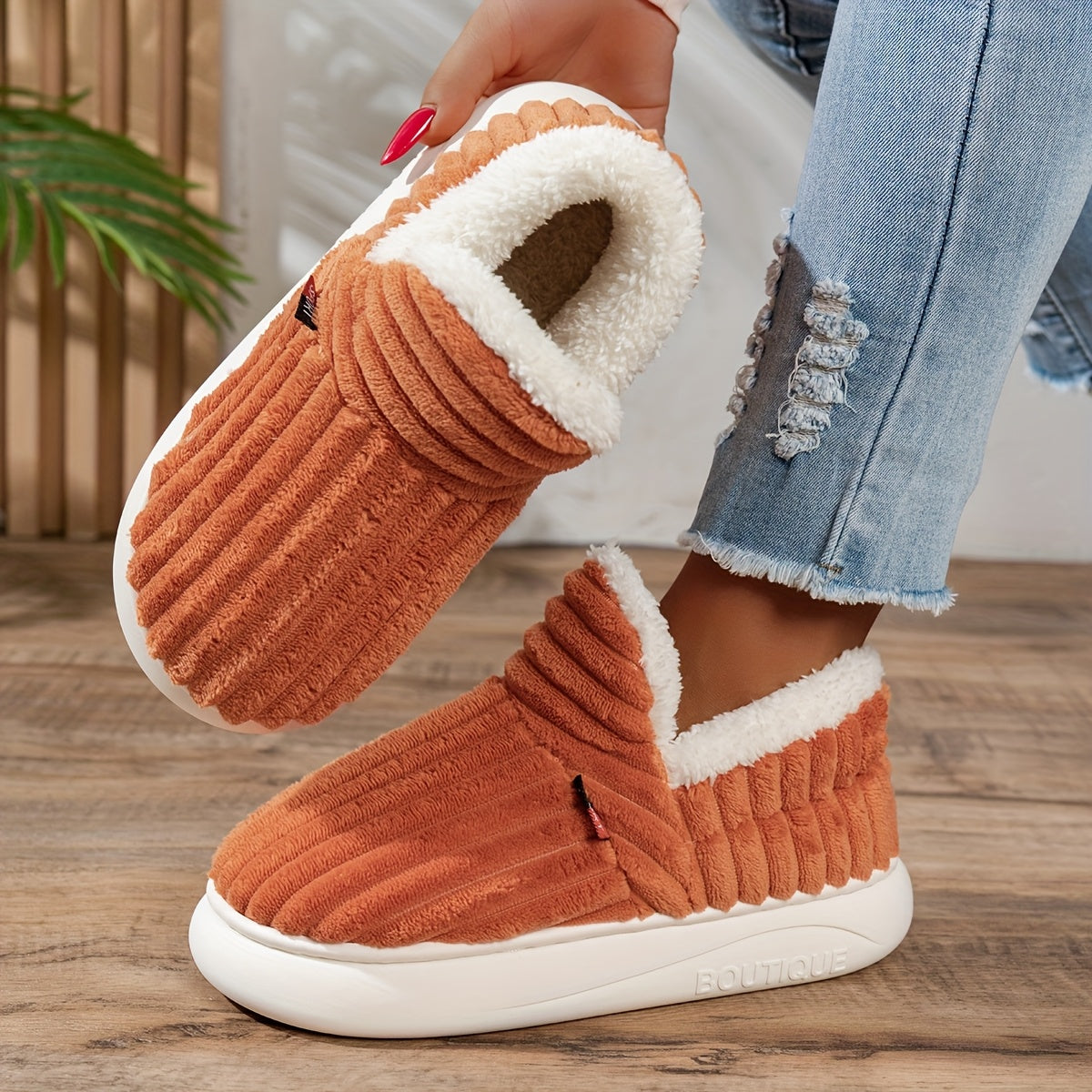 Lync Sunday Slippers