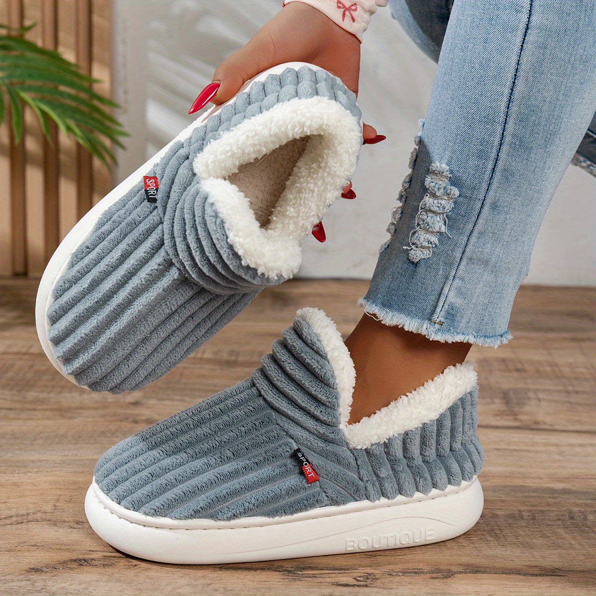 Lync Sunday Slippers