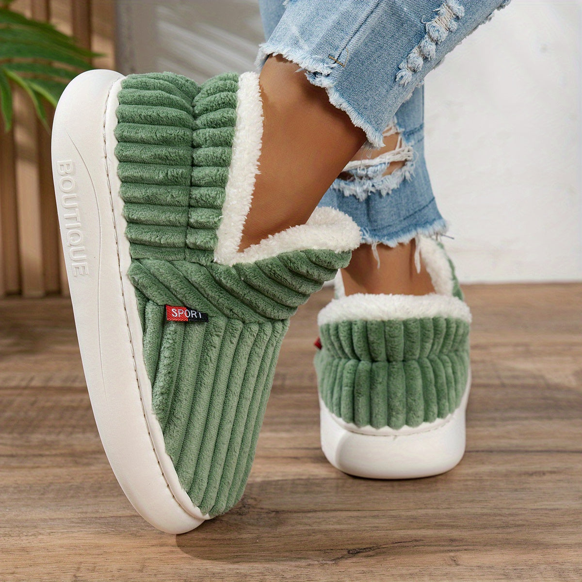 Lync Sunday Slippers
