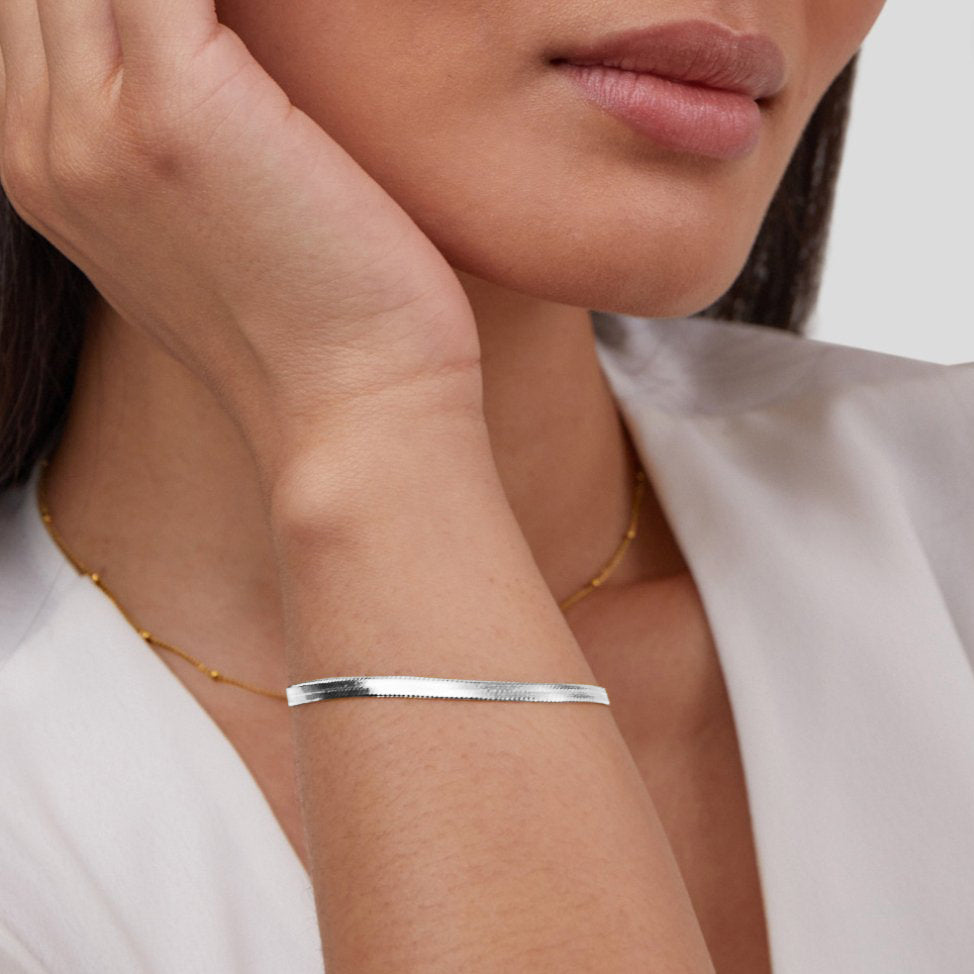 Sarya Silver Snake Chain Bracelet